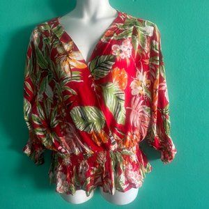 Multi color red and green top 2x new